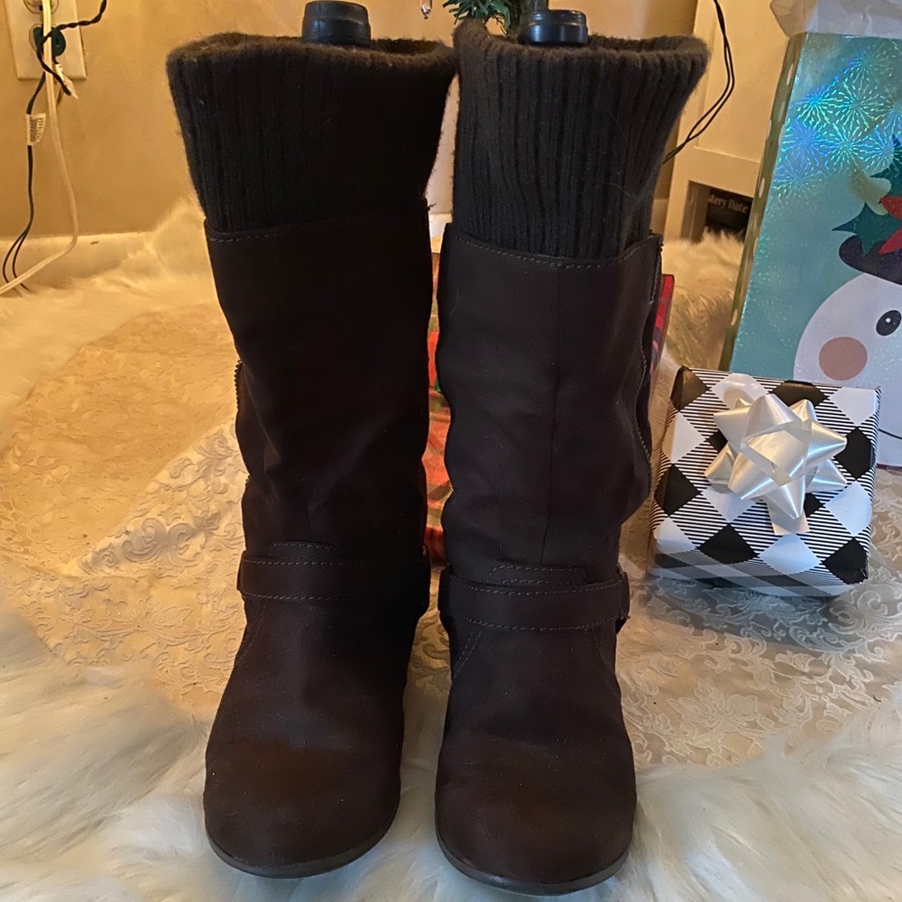Unlisted by Kenneth Cole brown boots